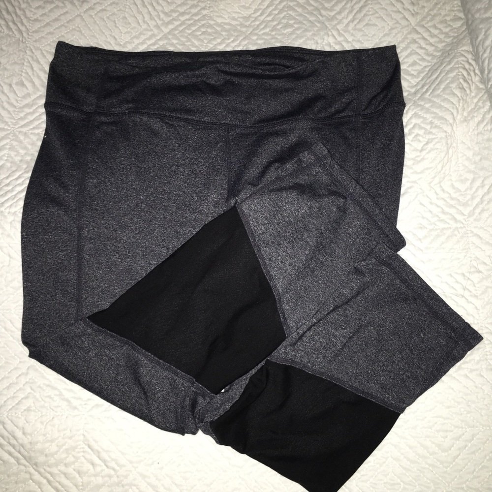 Gap Fit Leggings w/Mesh🖤